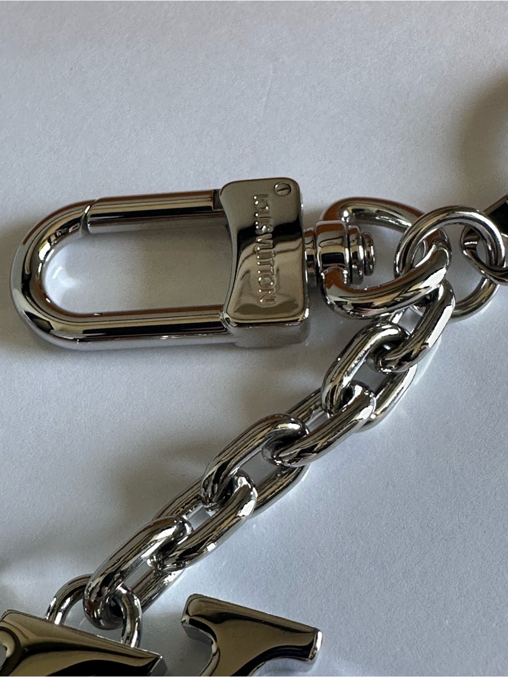 Louis Vuitton Porte-Clés Initiales LV Bag Charm Key Holder Silver M65071 - Picture 11 of 13
